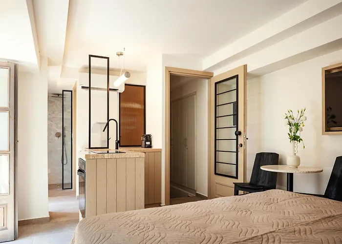 Sea Path Vi Old Town Luxury Steps To *