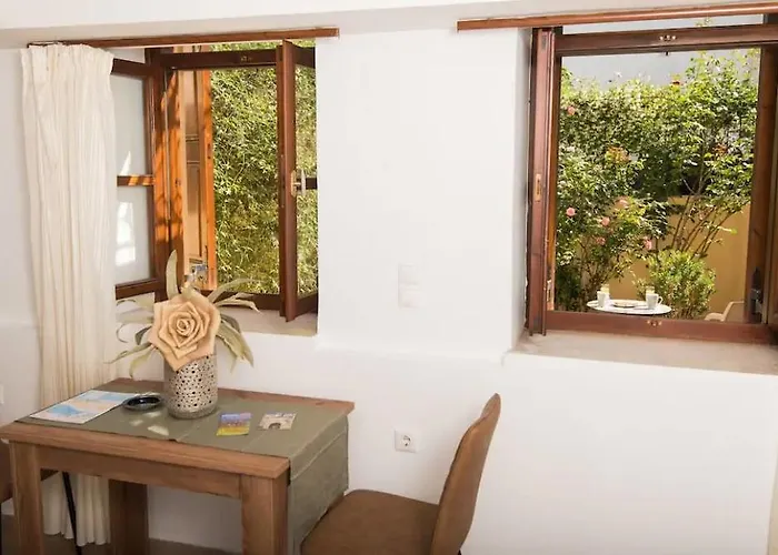 Sea Path Vi Old Town Luxury Steps To Апартаменты Ретимно