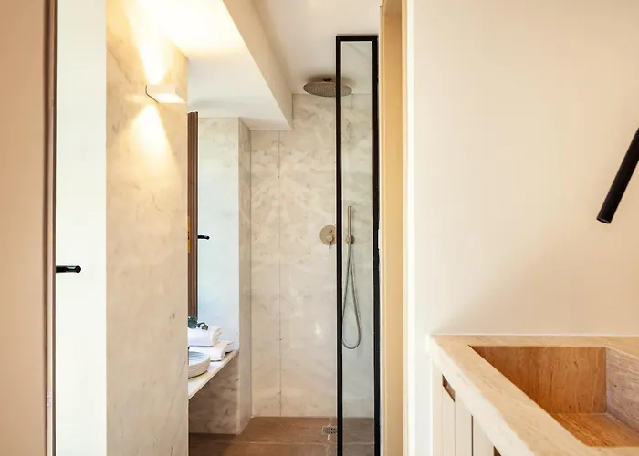 Sea Path Vi Old Town Luxury Steps To