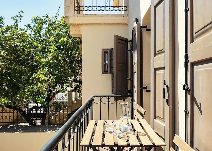 Апартаменты Sea Path Vi Old Town Luxury Steps To